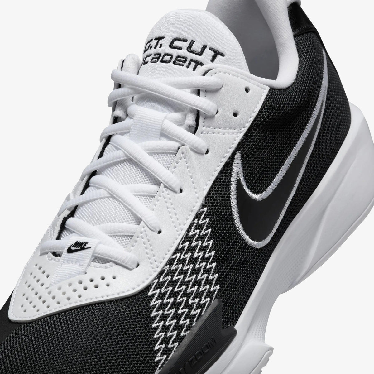 Tenis Nike G.T Cut Academy Hombre Negro Blanco