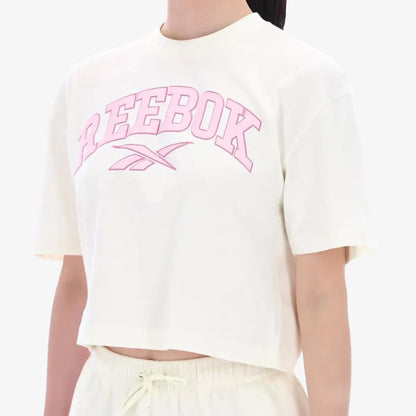 Camiseta Reebok Crop Varsity Arch Mujer Blanco Rosa