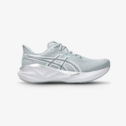 Tenis Asics Novablast 5 Hombre Gris