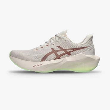Tenis Asics Novablast 6 Hombre Beige