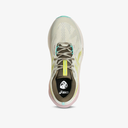 Tenis Asics Novablast 5 Mujer Beige