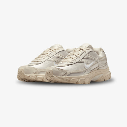 Tenis Nike Initiator Mujer Beige