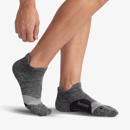 Medias Feetures Elite Light Low Cut Unisex Gris