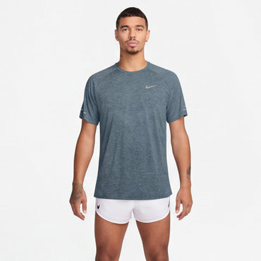 Camiseta Nike Dri-Fit Adv Hombre Gris