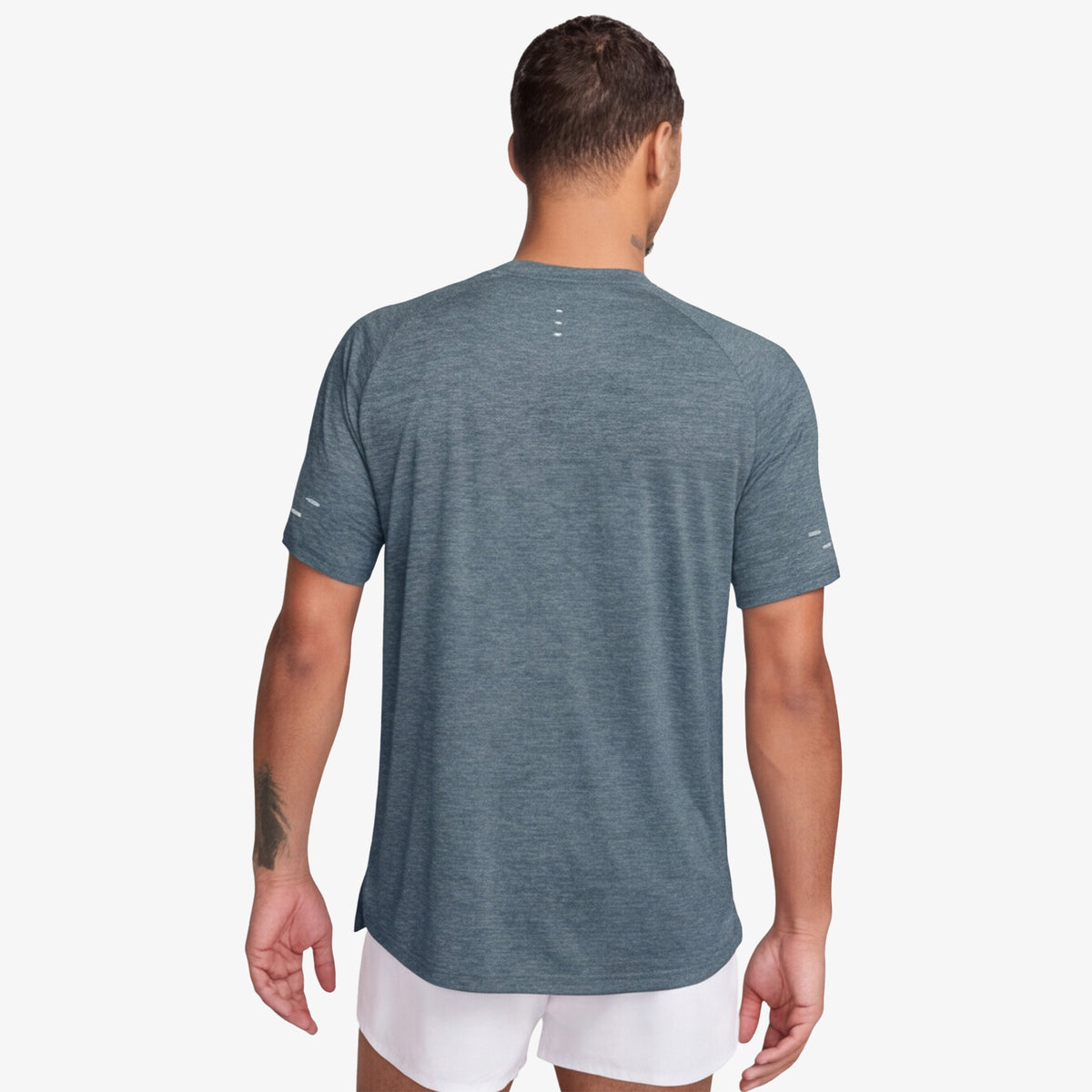 Camiseta Nike Dri-Fit Adv Hombre Gris