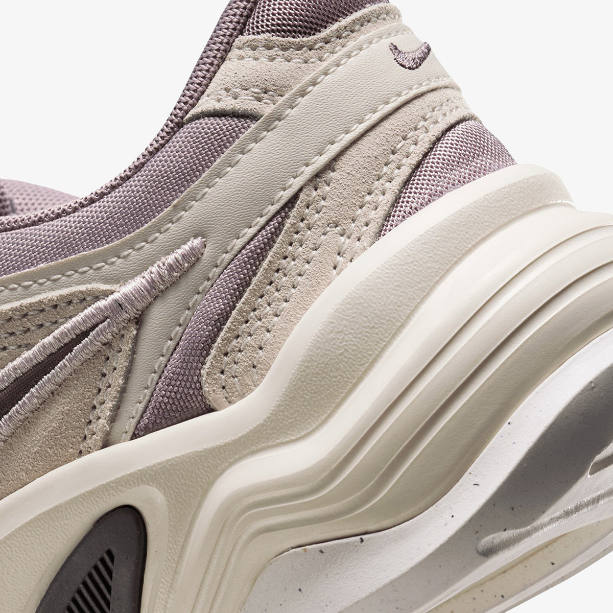 Tenis Nike AL8 Mujer  Beige