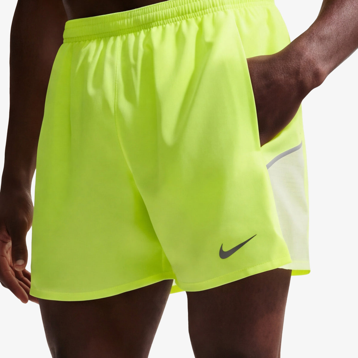 Pantaloneta Nike Miler Hombre Verde