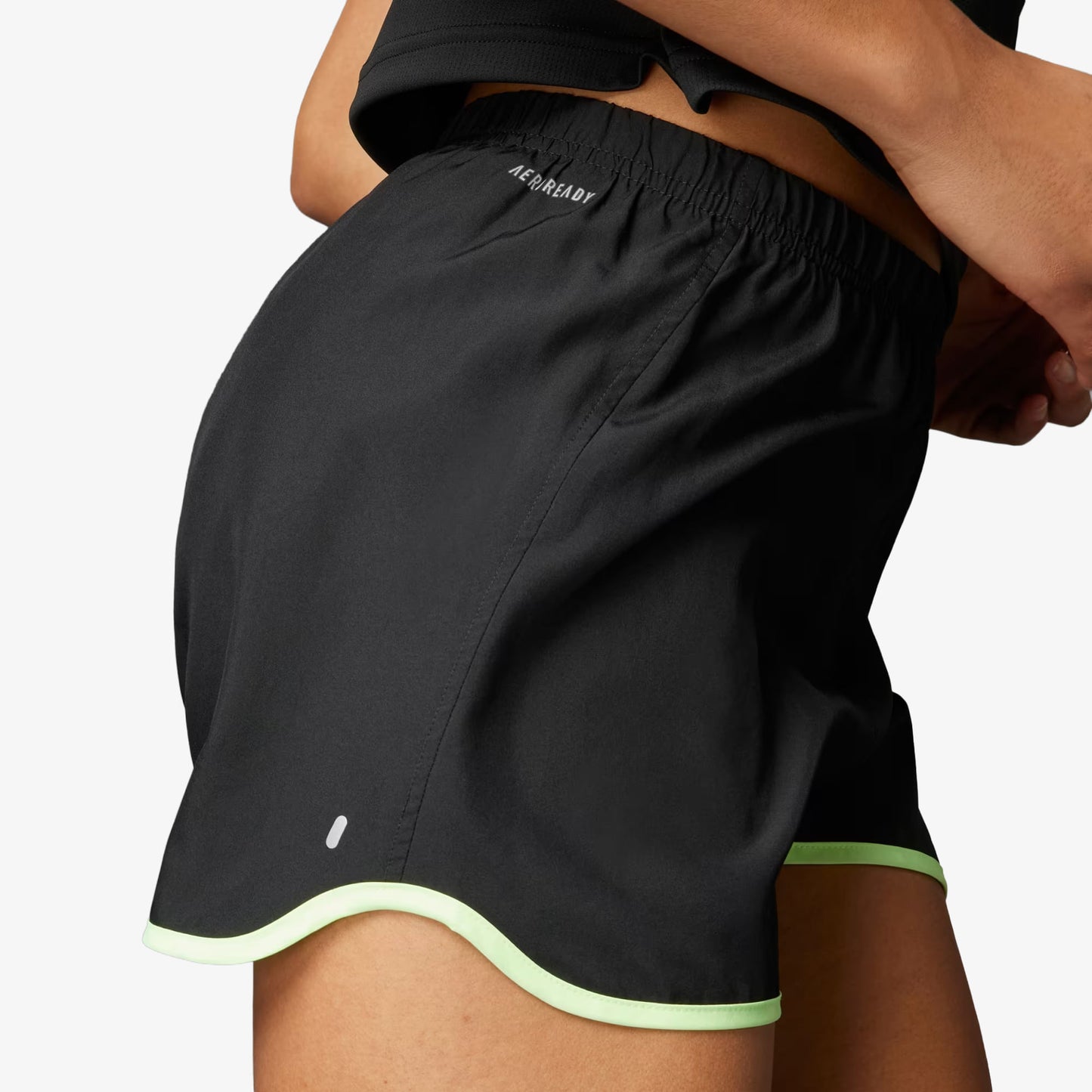 Short Adidas Run It Mujer Negro