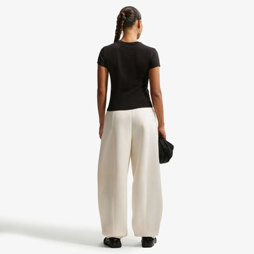 Camiseta Nike Sportswear Chill Mujer Negro