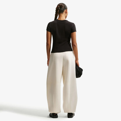 Camiseta Nike Sportswear Chill Mujer Negro