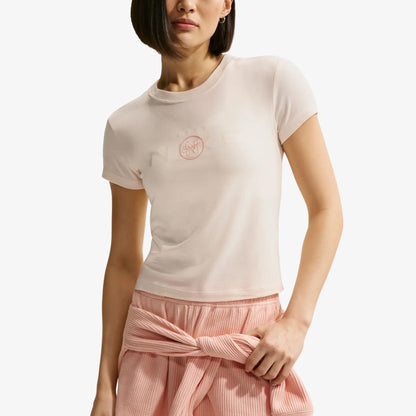Camiseta Nike Sportswear Chill Mujer Beige