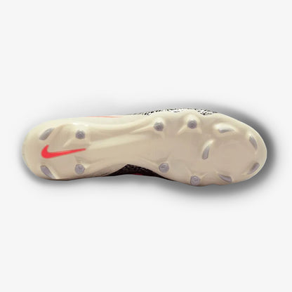 Guayos Nike Phantom 6 Hombre Beige