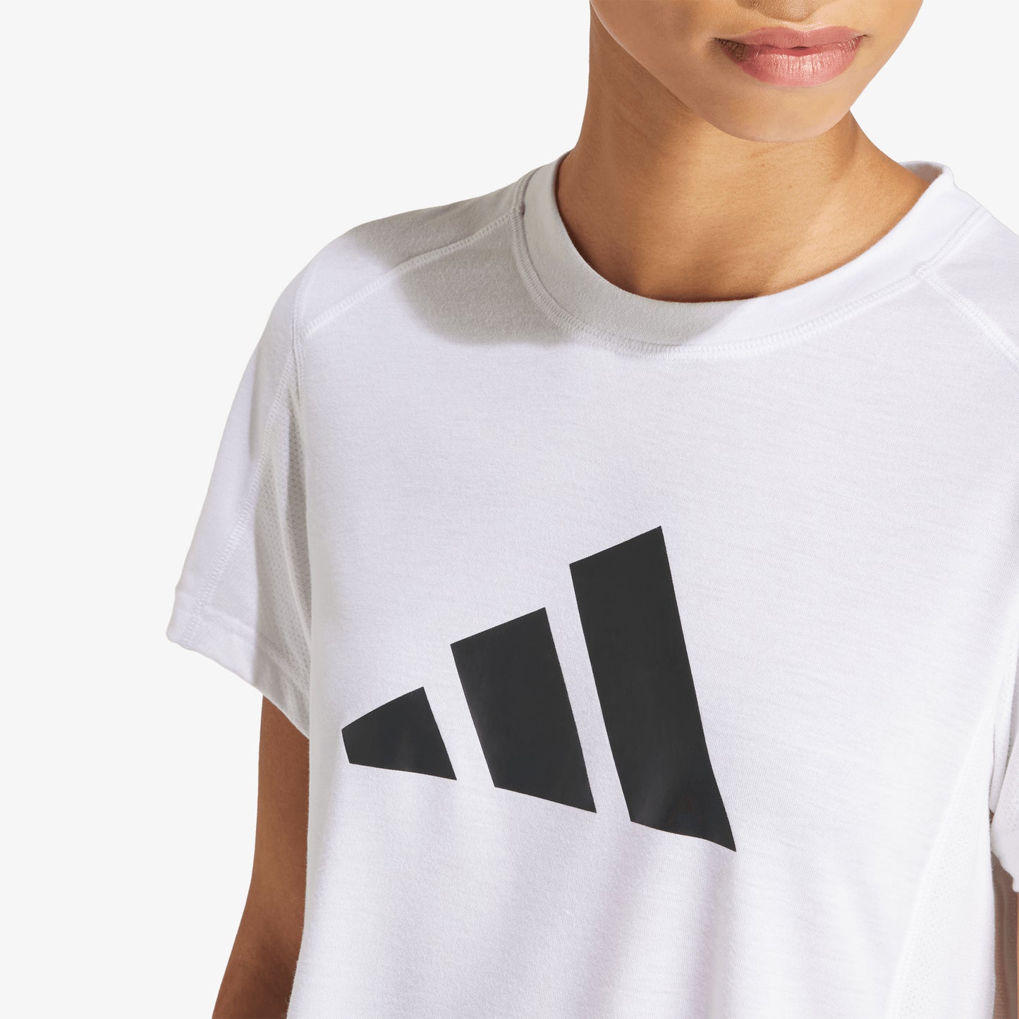 Camiseta Adidas Trainning Essentials Big Logo Mujer Blanco