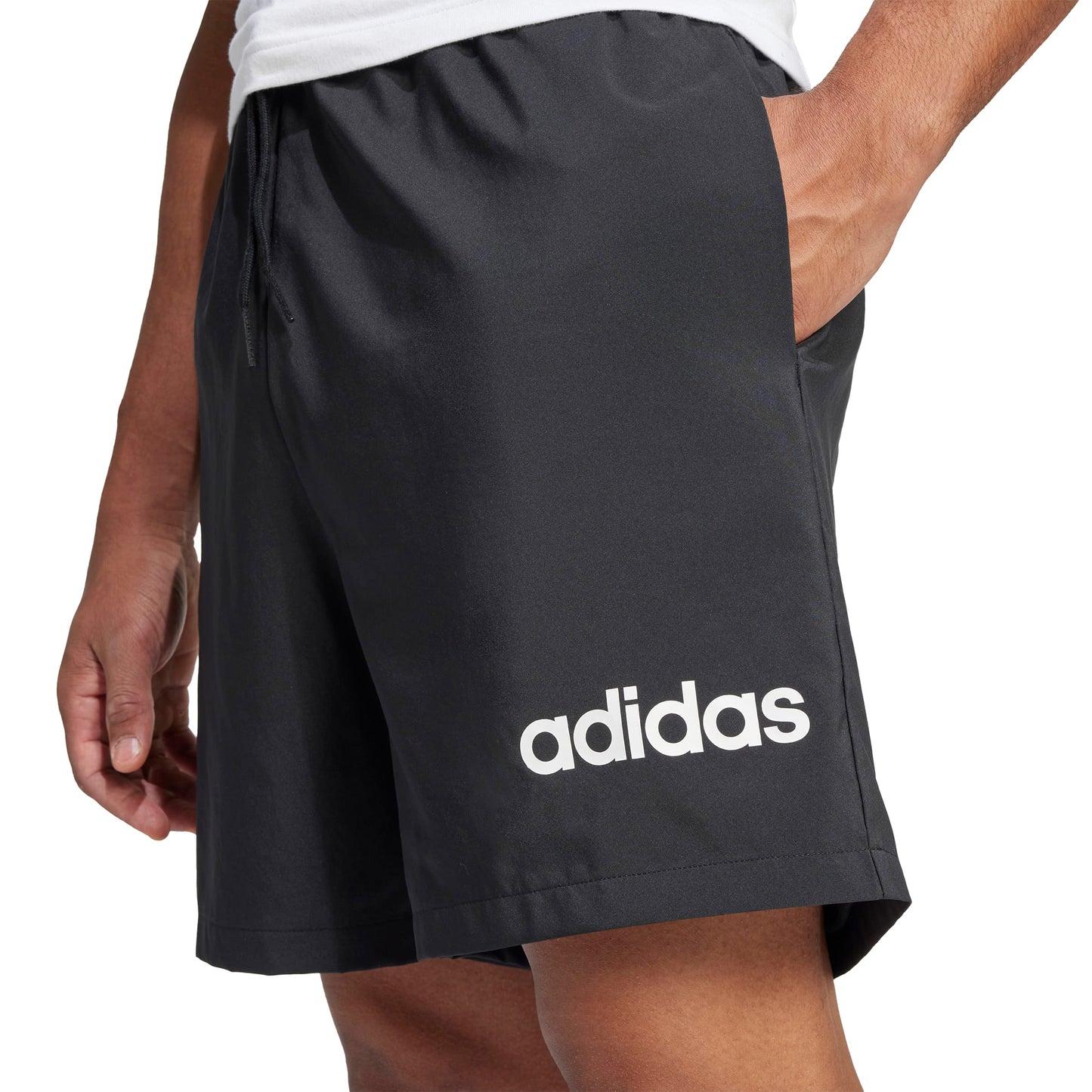 Pantaloneta Adidas Essentials Linear Logo Hombre Negro