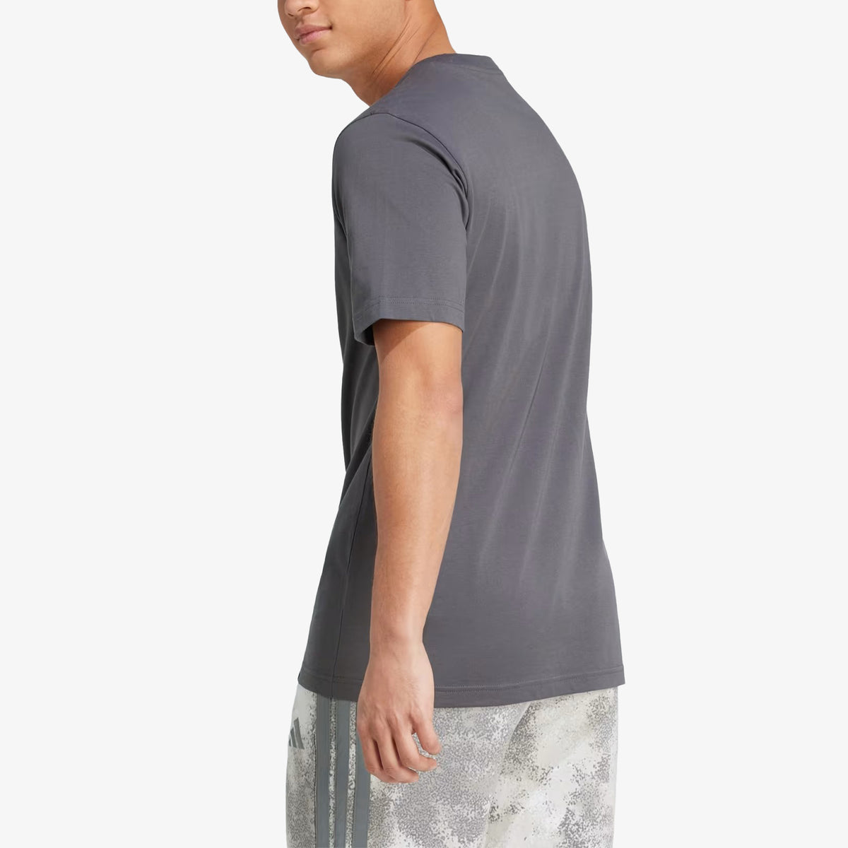 Camiseta Adidas Graphic Script Camuflaje Hombre Gris