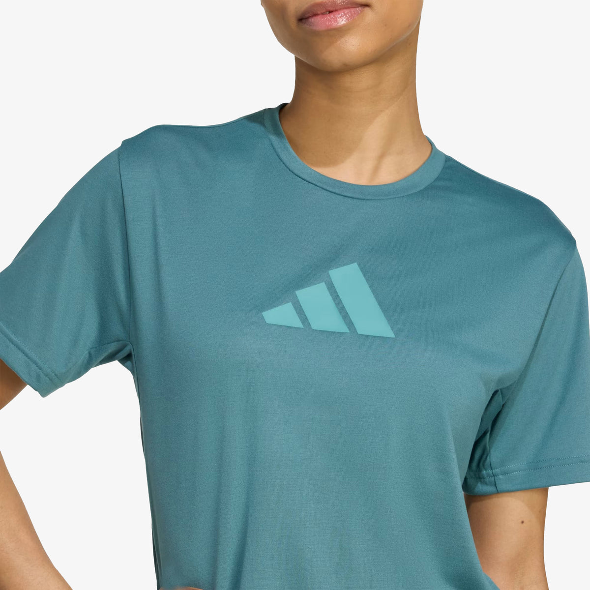 Camiseta Adidas Essentials Big Performance Mujer Verde